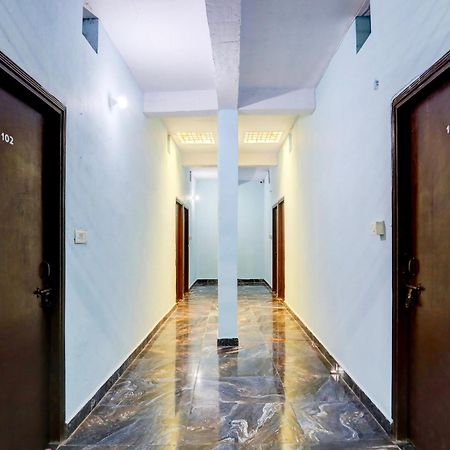 Spot On New Diamond Guest House Rudrapur エクステリア 写真